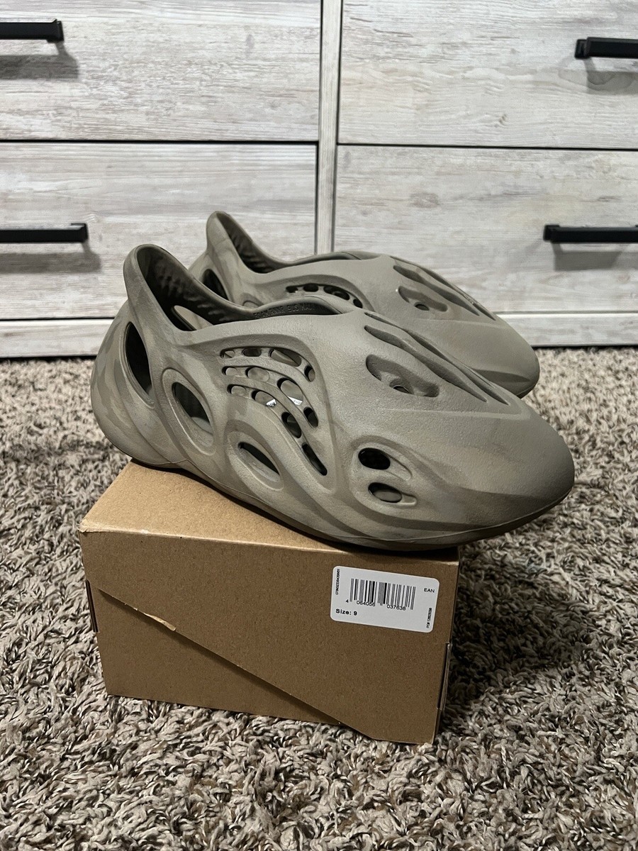 MENS Size 9 - adidas Yeezy Foam Runner Stone Sage | eBay