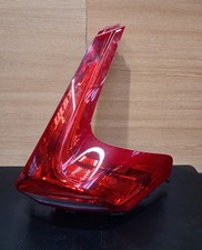 VOLVO V40 MK3 O/S DRIVER SIDE RIGHT REAR TAIL LIGHT 31395845