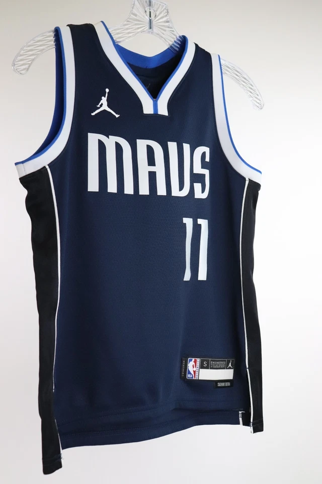 Camiseta Irving #11 NBA Dallas Mavericks Nike Edición Declaración Swingman Juvenil S Foto 3 de 4
