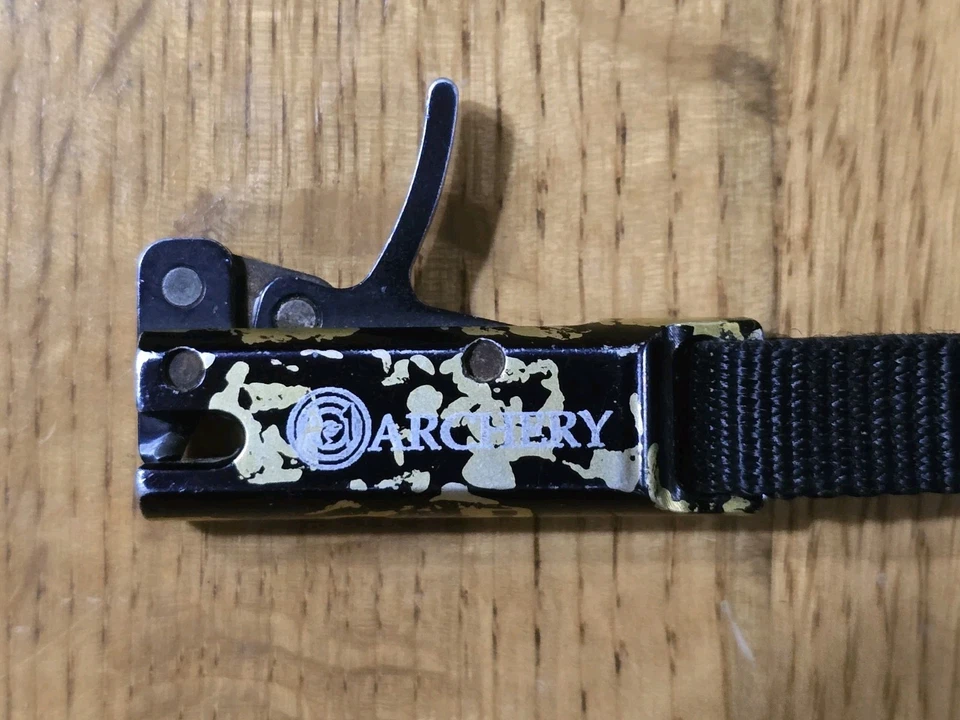 Jim Fletcher Tiro con Arco Cabeza Plana Arco Liberación de Caza - Correa Hebilla de Muñeca Foto 4 de 4