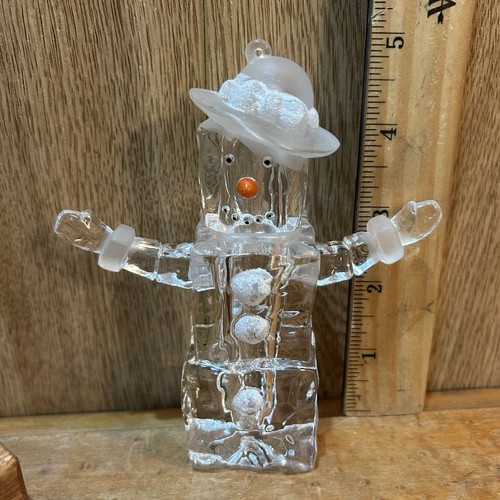 "Cubo de hielo acrílico mujer de nieve con sombrero con lazo adorno navideño de vacaciones 5""" - Imagen 5 de 7