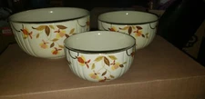 Hall's Superior Quality Kitchenware Autumn Leaf 3 nesting serving bowls gold rim
