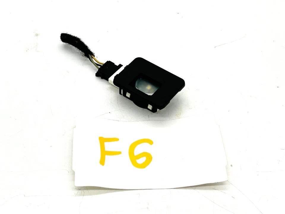 Chevrolet Malibu 2016-2023 tablero de instrumentos panel luz de cortesía lámpara original OEM Foto 4 de 4