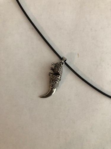 Unisex Women Men Punk Retro Wolf Teeth Pendant Leather Cord Necklace P12 - Picture 2 of 3