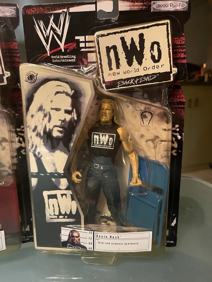 Figuras Jakks Pacific WWE nWo Back + Bad Hollywood Hogan Scott Hall Kevin Nash Foto 4 de 4