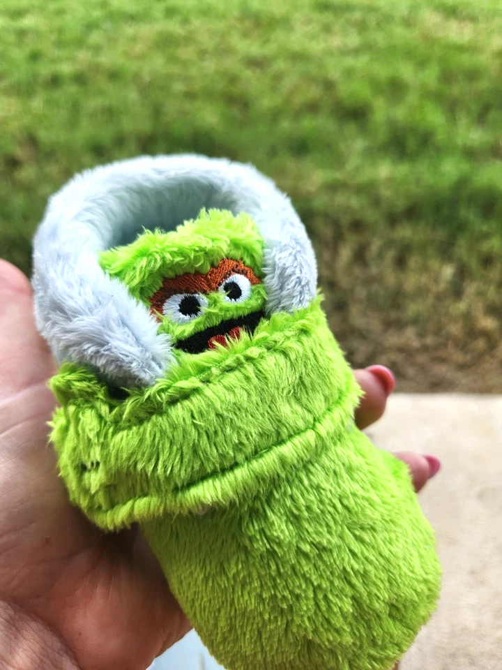 UGG Bixbee ботинок «Оскар» совершенно новый ребенка ясельного возраста 4/5C - Изображение 4 из 4