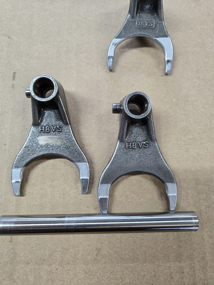 Horquilla de cambio aprilia shiver 750, eje, 849360, 849468, 974064 Foto 3 de 4