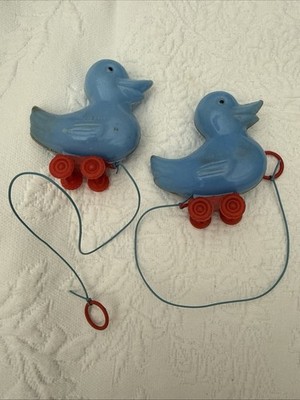 Vintage ROSBRO 1950's era R.L. Albert 2 Duck's  On Wheels Candy Containers Blue