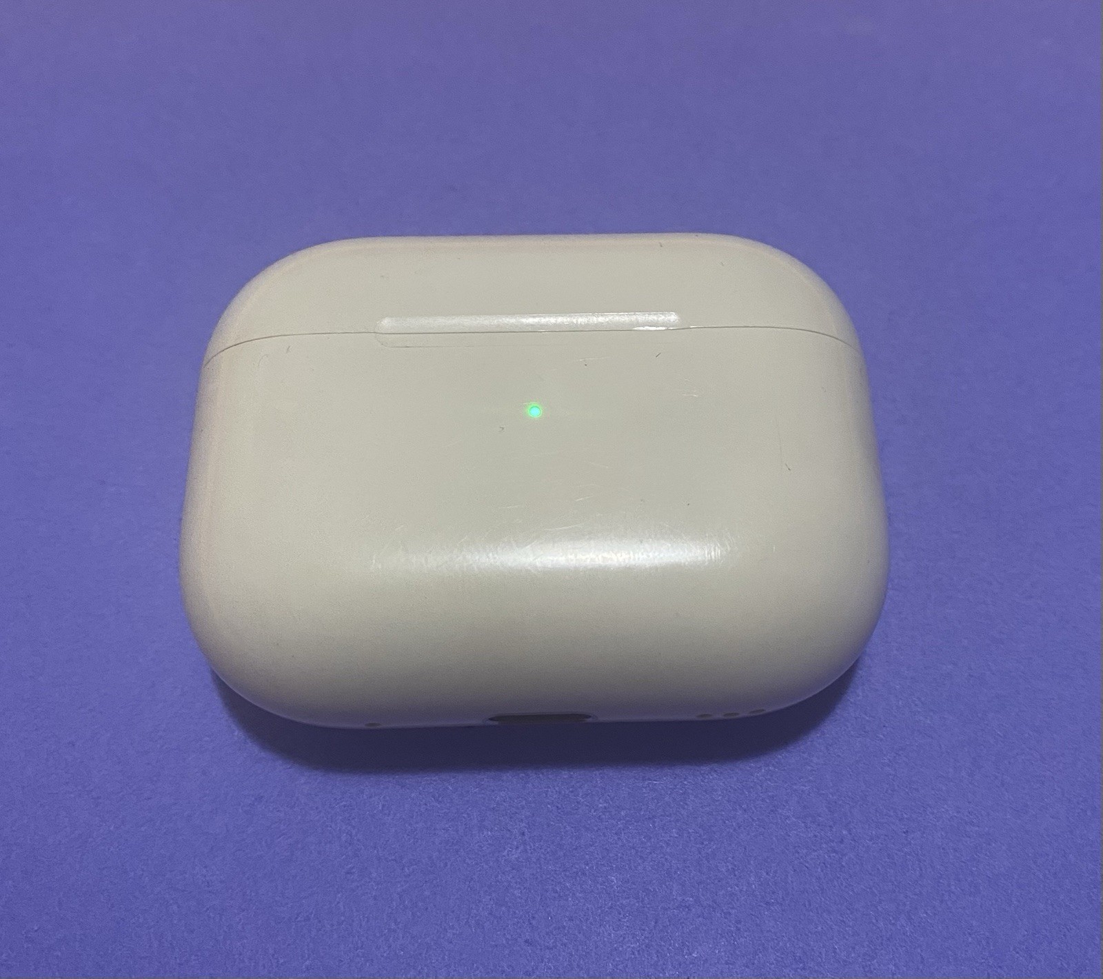 Apple AirPods Pro 2nd Gen. - MagSafe Lightning Charging Case A2968