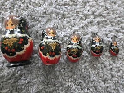 Vintage USSR Matryoshka Nesting Dolls Set Hand Painted Russian 6pc