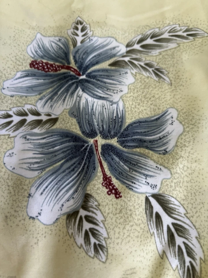 COCONUT PIER Men's (L) Hawaiian Aloha Button-Up Graphic Shirt HIBISCUS - Image 3 of 4