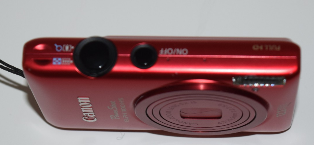 RED Canon PowerShot ELPH 300 HS Digital Compact Camera 12.1MP 5x