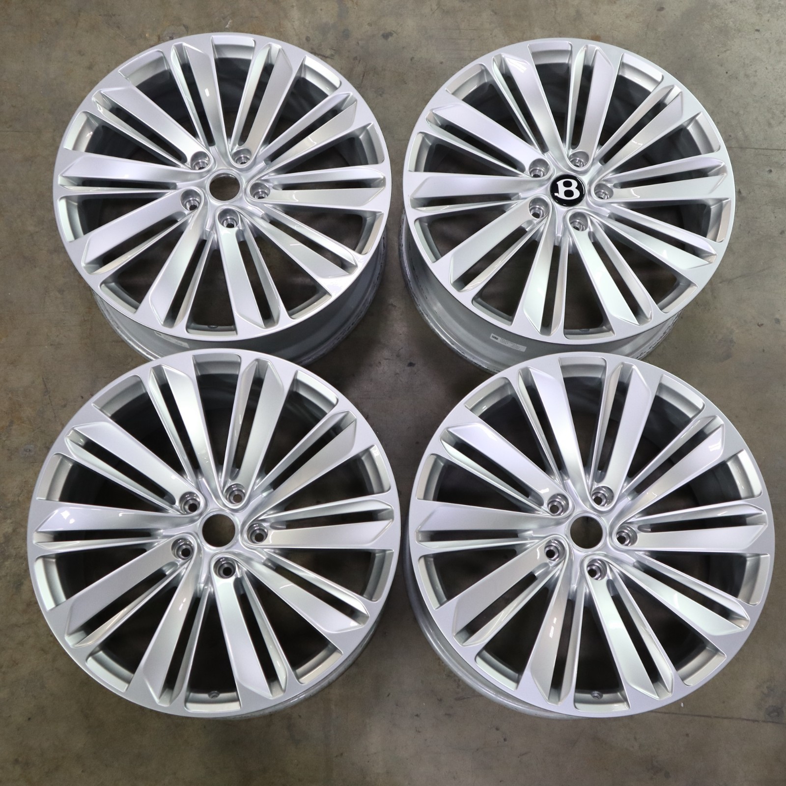 BENTLEY CONTINENTAL GT FLYING SPUR FORGED WHEELS 22x9.5 / 22x11.0 RIMS SET OF 4