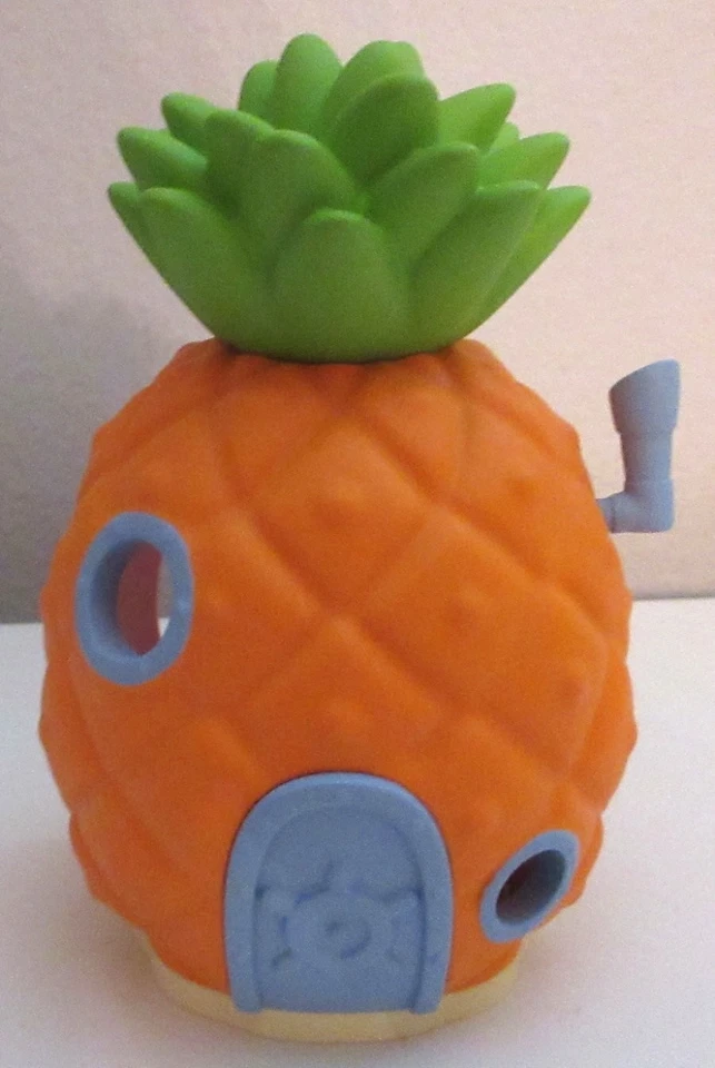 Mini figura de juguete de aniversario de carnaval Bob Esponja POP MART Pineapple House Foto 3 de 4