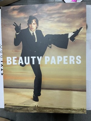 HARRY STYLES BEAUTY PAPERS MAGAZINE RARE NEW!!!!