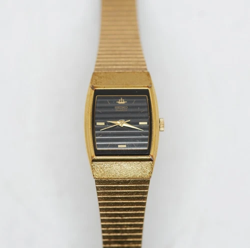 Vintage Seiko Ladies 8Y21-5010 Gold Tone Watch - Needs Battery