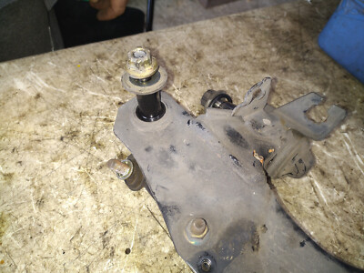 90-96 Nissan 300ZX Passenger Right Front Upper Control Arm Spindle