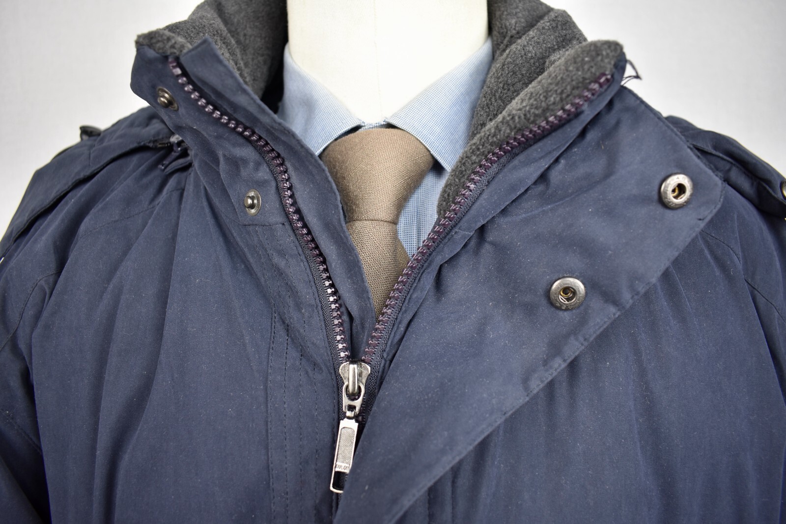 Aberdeen Collection Solid Blue Polyester/Nylon Bl… - image 2