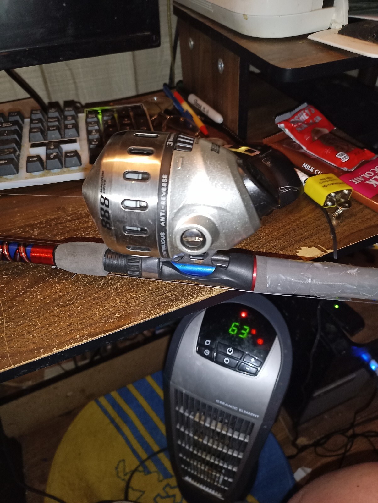Zebco 888 rod and reel combo used very little whuppin stick 7 ft 2 pc