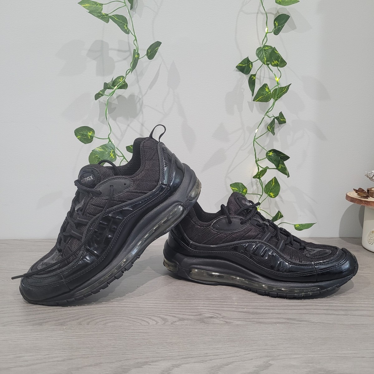 Supreme Nike Air Max 98 Triple Black Size Nike Supreme X Air Max