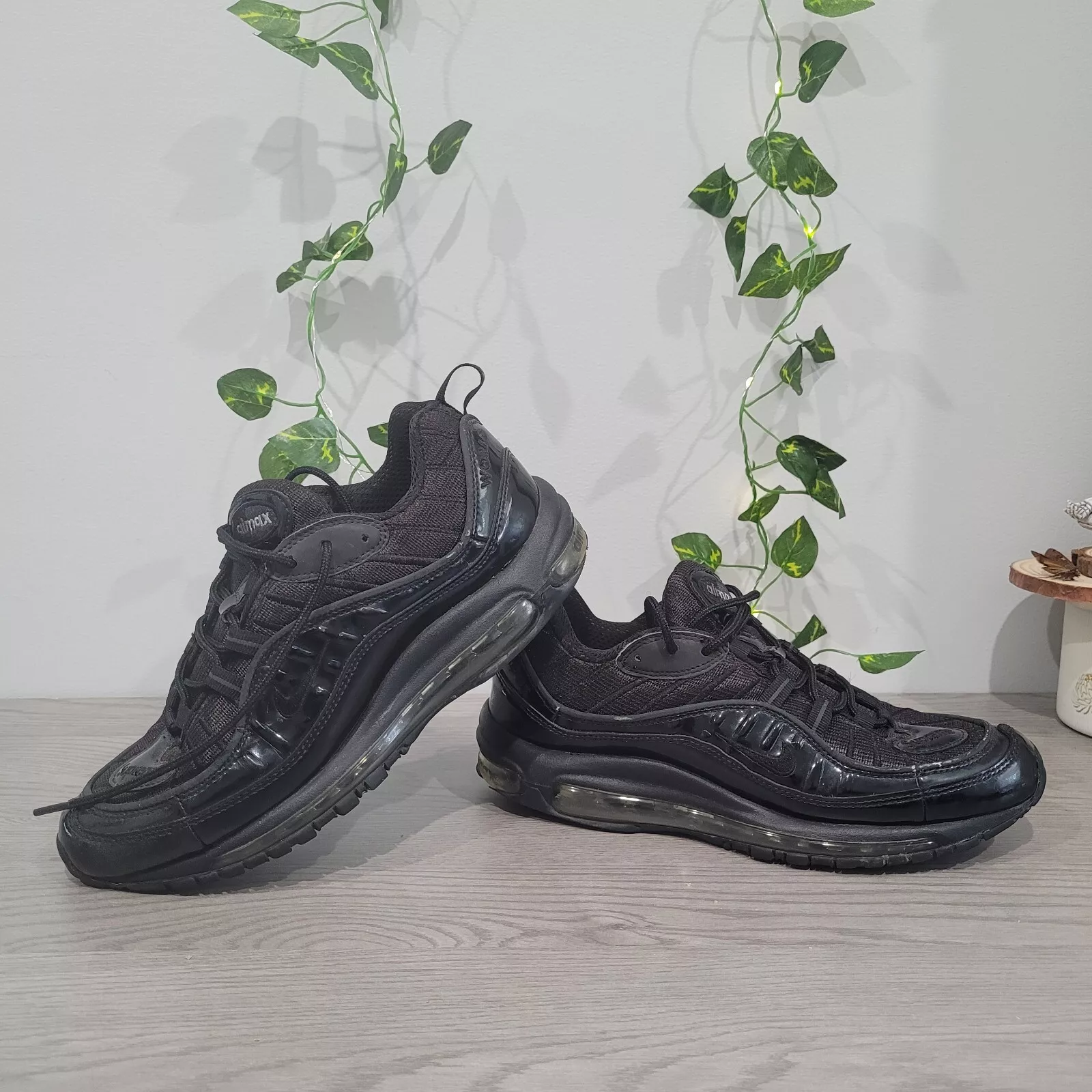 Baskets basses homme Nike Supreme x Air Max 98 noir taille 844694 001 sans boîte 
