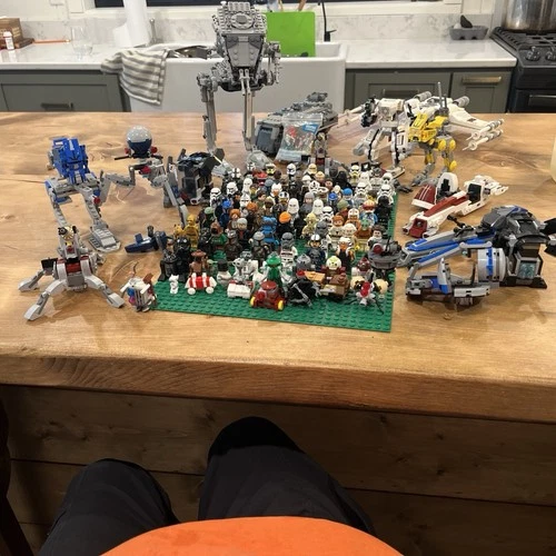 Lego Star Wars Minifigures Vehicles And Guns