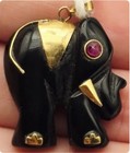 Vintage 14K Gold Black Onyx Carved Elephant Pendant Ruby Eye 3.9g 585 Estate — photo 2