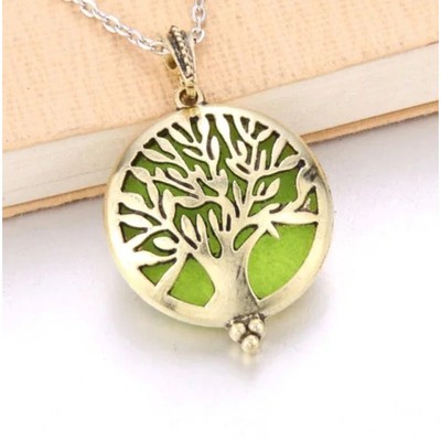 Perfume Diffuser Necklaces For Keeping Good Fragrance On You￼(Including 1 pad)