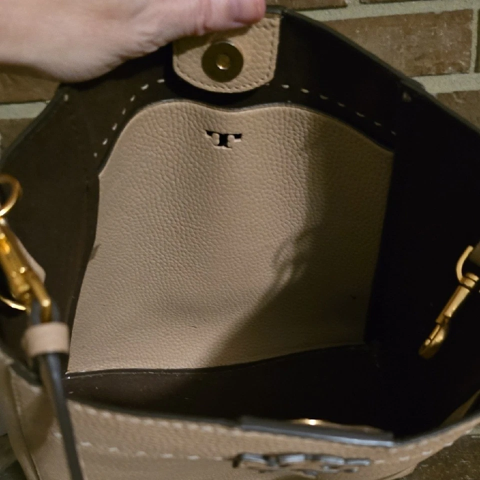 Tory Burch Mcgraw Bucket Bag And Wallet Brown - Image 4 of 4