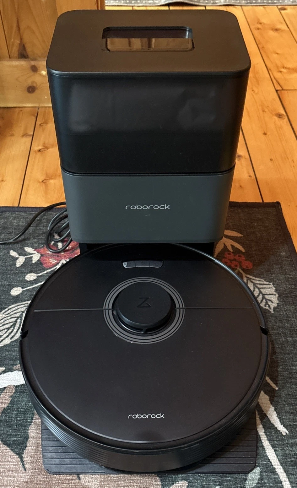 Roborock Q7 Max+ Self-Emptying Robot Vacuum Cleaner - Only Used For 3 Months