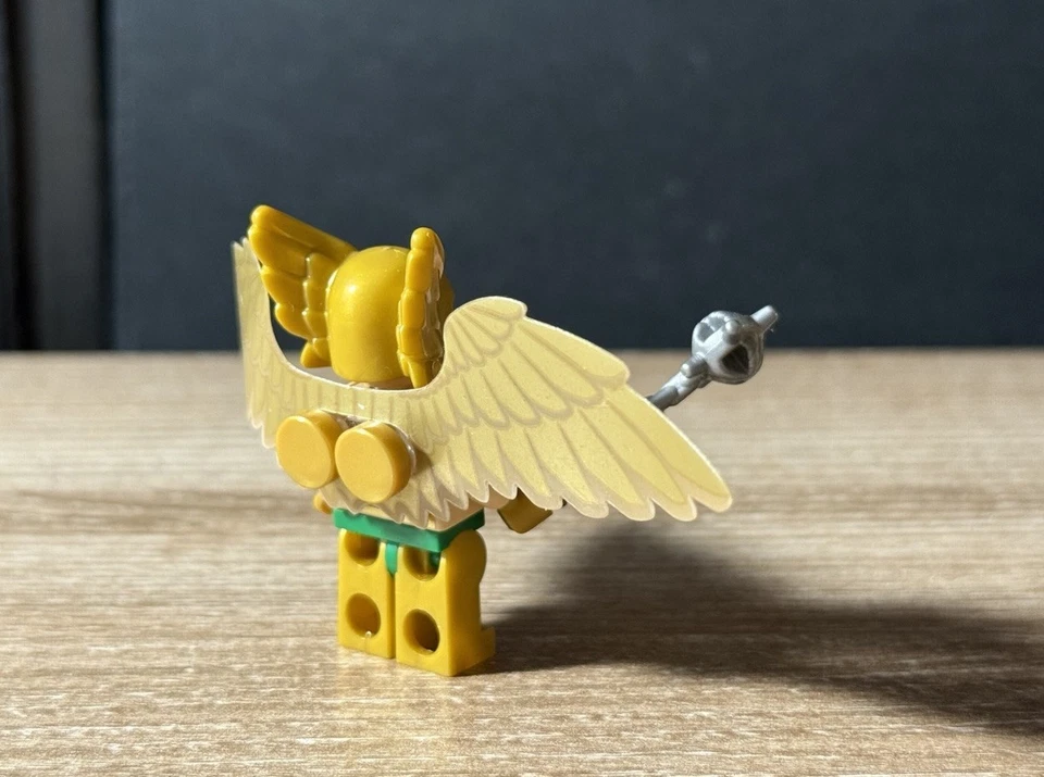 Minifigura LEGO DC Super Heroes SH0154 Hawkman con arma Foto 2 de 2