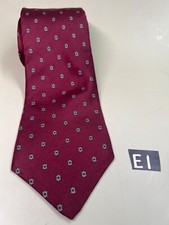 an Huesen Italian silk made in USA exspressly for Bealls 59" x 3.25"