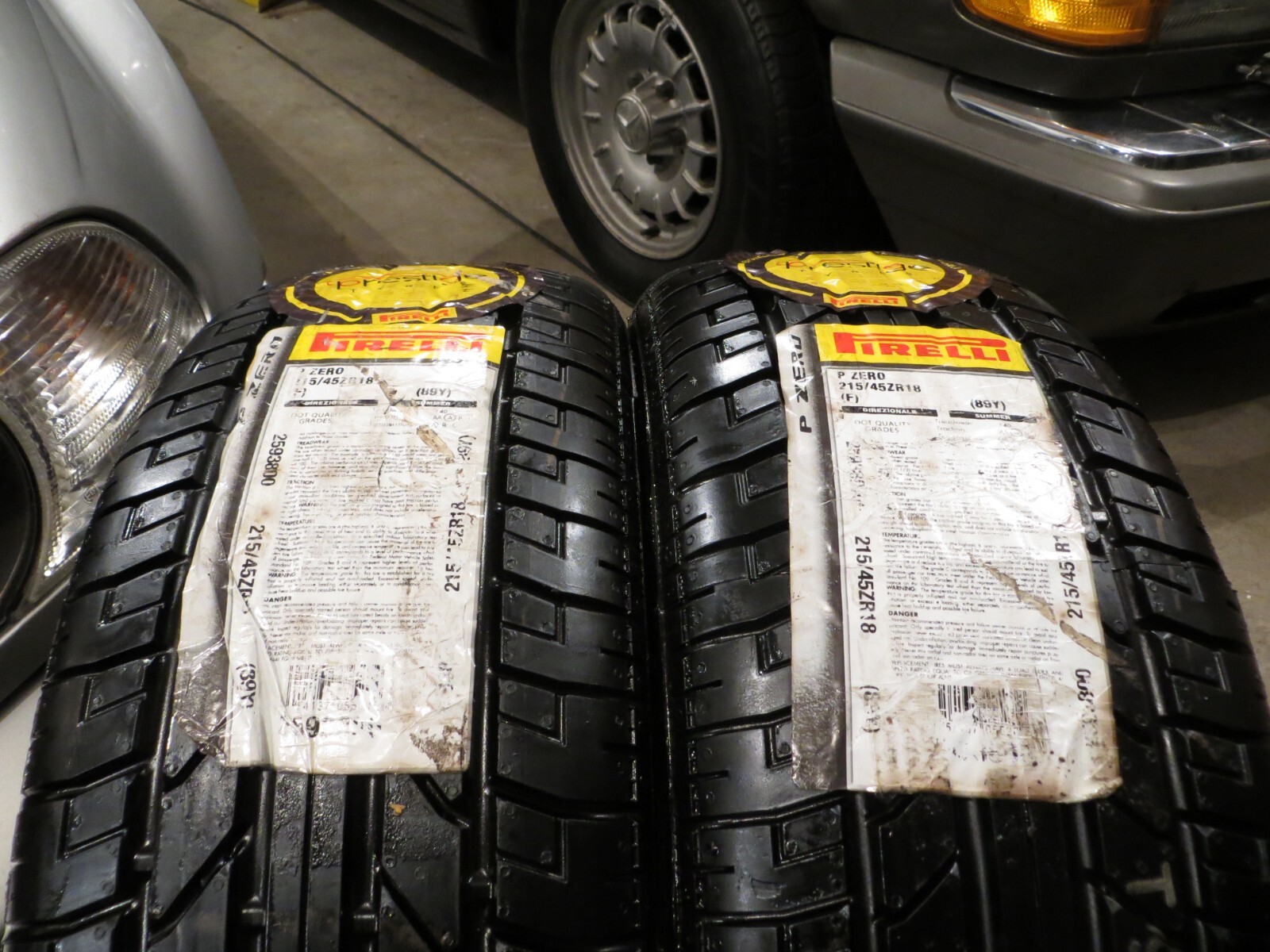 NEW 2 TWO PIRELLI PZERO DIREZIONALE SYSTEM F FERRARI COLLEZIONE 215/45ZR18 3059