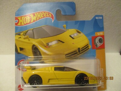 HOT WHEELS 2022 065/250 '94 BUGATTI EB110 SS NEW ON CARD yellow version