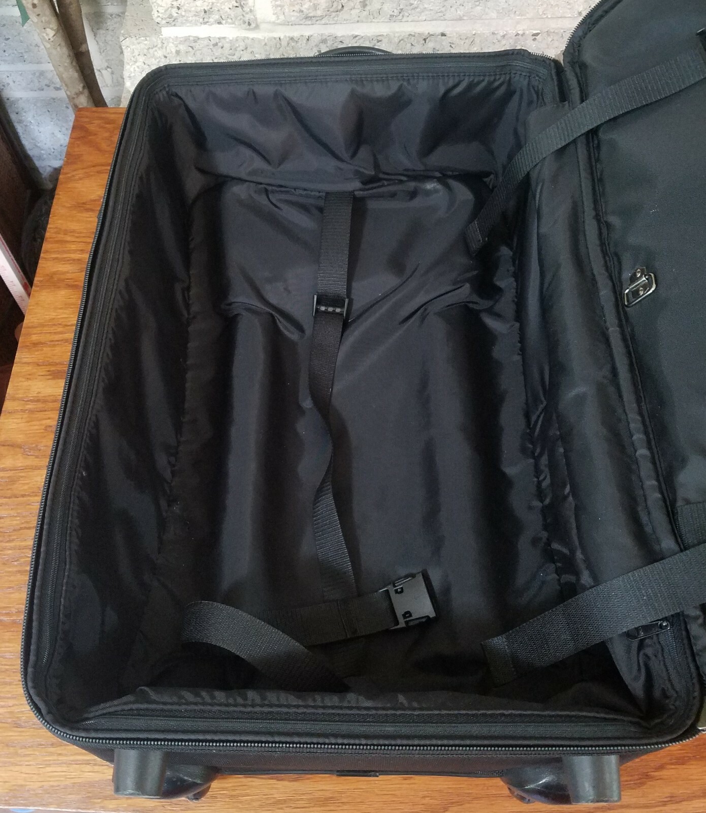 dunlop suitcase 28 inch