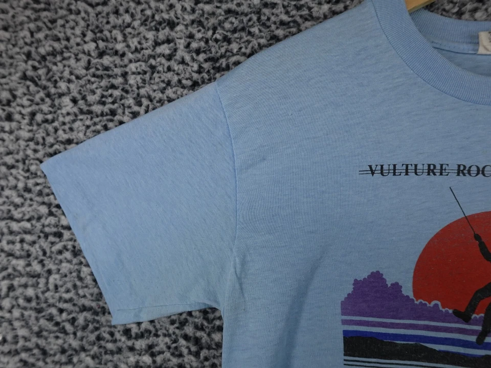 Camiseta Sport-T By Stedman Hecha en EE. UU. Puntada Única Vulture Rocks Cliffhangers Años 70 Foto 2 de 4