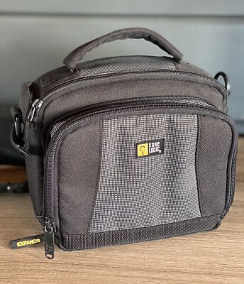 Case Logic Camera Case Adjustable Waist Fanny Pack Black Gray Expandable