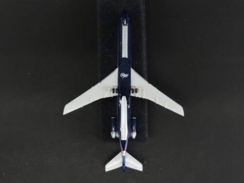 1:400 Scale Gemini Jets GJUAL114 Die-Cast United Boeing 727-222A Aircraft N7291U - Picture 10 of 13