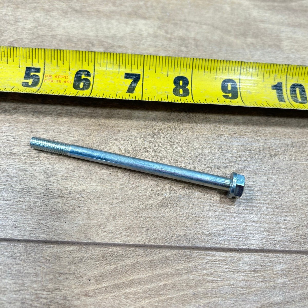 NEW KAWASAKI NOS OEM 6X94 CRANKCASE BOLT / 92003-112 / Z1 KZ750