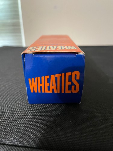 Tiger Woods Wheaties Titleist Golf Balls 3 Ball Sleeve Promotional Collectible - Picture 6 of 8