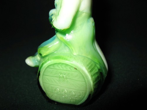 Mosser Glass Clown Poko Slag Glass - Picture 5 of 5