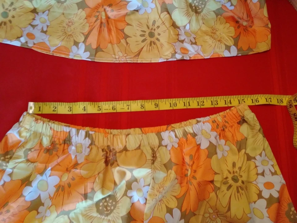 Pajamas 2pc Sleeveless 70's Flower Power Ruffle Groovy Top & Shorts XL - Image 4 of 4
