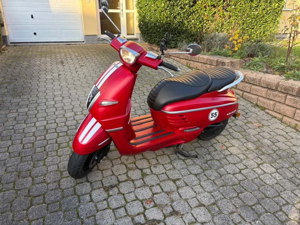 MOTORROLLER PEUGEOT DJANGO 50 2023 ROT MATT NEUWERTIG - Bild 3 von 4