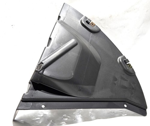 Carcasa de paso de rueda original IVECO 500327277 - Imagen 2 de 6