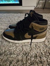 Size 7Y GS Air Jordan 1 Retro Hi OG Black Gold FD1437-071