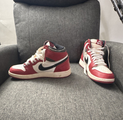 Air Jordan 1s OG Chicago(Lost and founds)