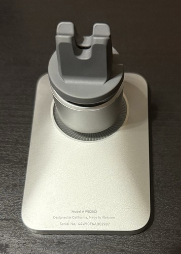 Belkin MagSafe Magnetic Car Vent Mount - Zdjęcie 2 z 2
