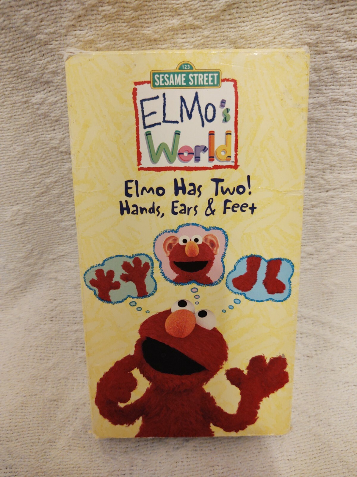 SESAME STREET ELMO'S WORLD Elmo Has Two Grelly USA