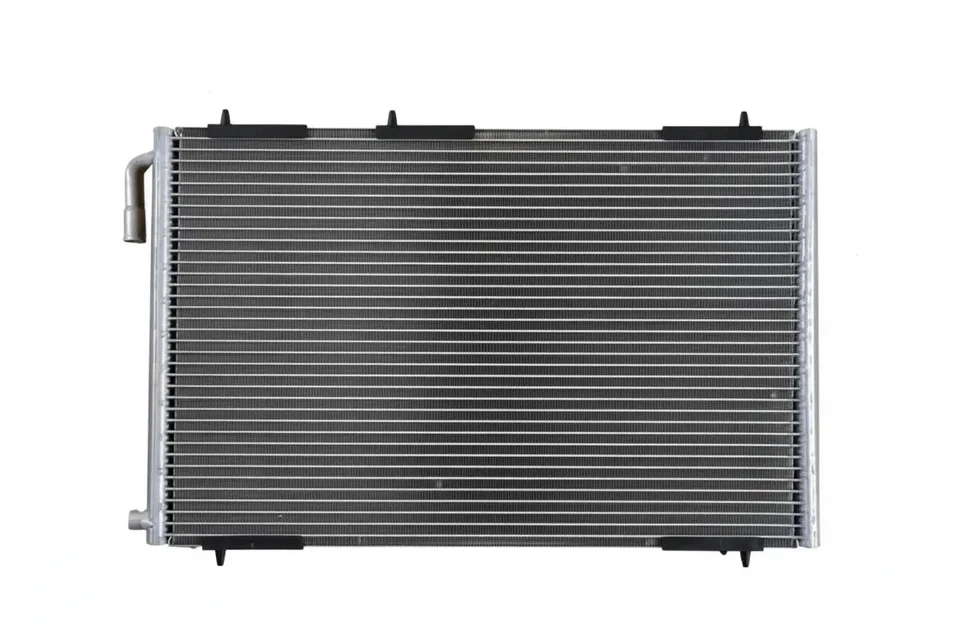 Condenseur de climatisation 35836 NRF pour PEUGEOT 206+ 206 Van 206 CC 206 SW - Photo 1/4