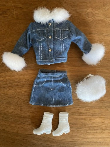 Vtg 1995 Barbie 14980 Fashion Avenue Clothing Set Denim Fur Jacket Skirt Boots